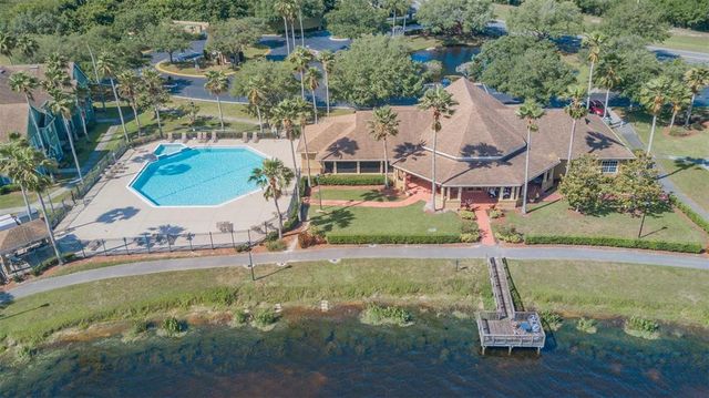 10568 WINDSOR LAKE COURT, Tampa, FL 33626