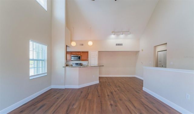 10568 WINDSOR LAKE COURT, Tampa, FL 33626
