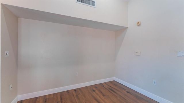 10568 WINDSOR LAKE COURT, Tampa, FL 33626