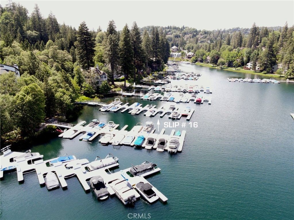 Image 11 of property listing at 5 MBM 5 SLIP 16, Lake Arrowhead, CA 92352