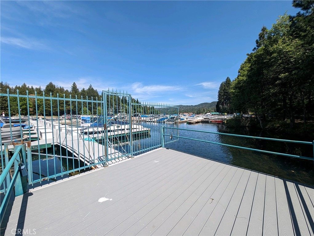 Image 4 of property listing at 5 MBM 5 SLIP 16, Lake Arrowhead, CA 92352