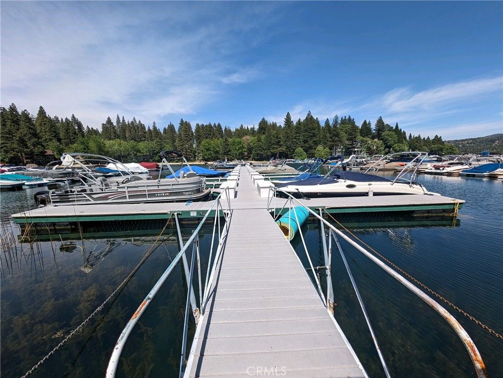 Image 5 of property listing at 5 MBM 5 SLIP 16, Lake Arrowhead, CA 92352