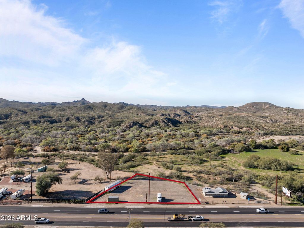51420 N GRAND Avenue -, Wickenburg, AZ 85390 — photo 4