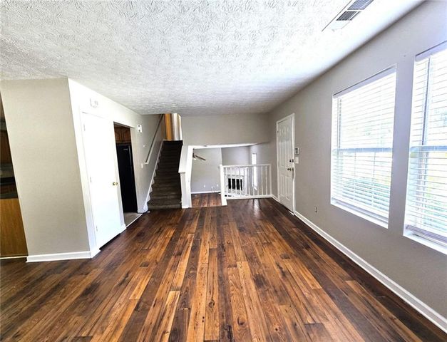 3163 Aberdeen Way, Lithonia, GA 30038