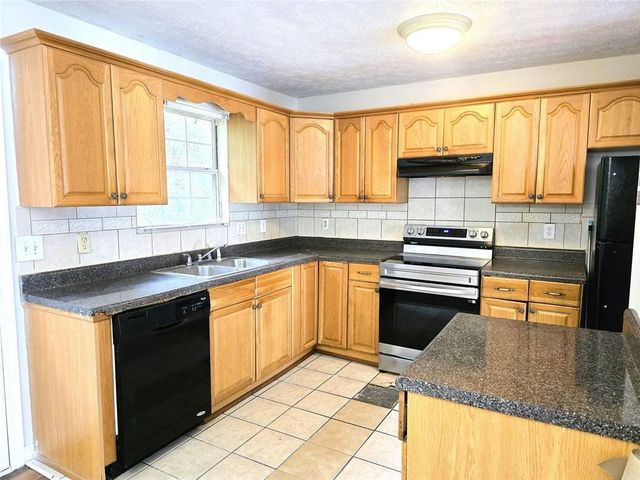 3163 Aberdeen Way, Lithonia, GA 30038