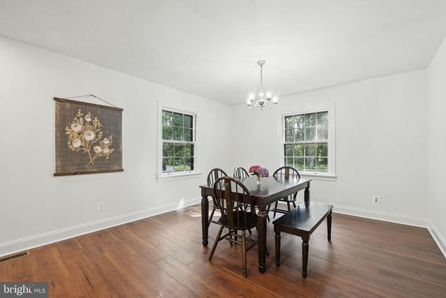 8130 WINDSOR DR, King George, VA 22485