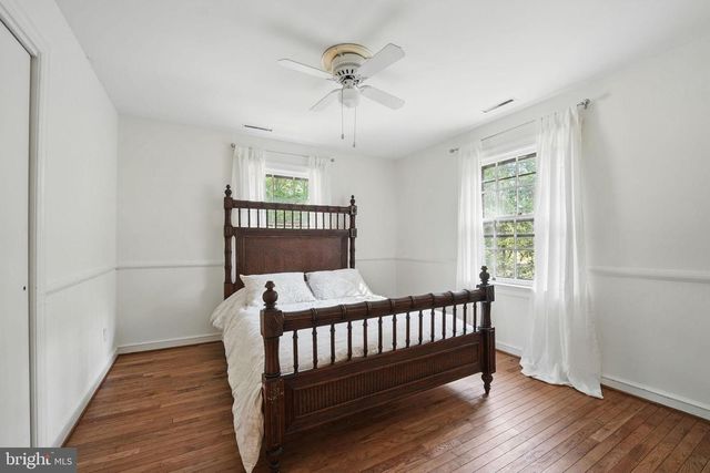 8130 WINDSOR DR, King George, VA 22485