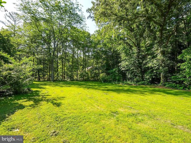 8130 WINDSOR DR, King George, VA 22485