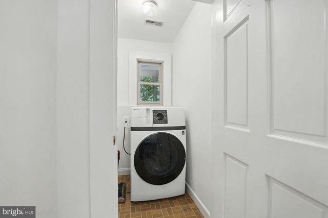 8130 WINDSOR DR, King George, VA 22485