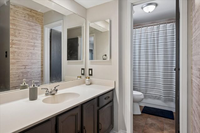 109 Clove Lane, Euless, TX 76039