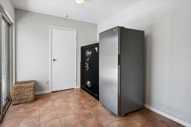 109 Clove Lane, Euless, TX 76039