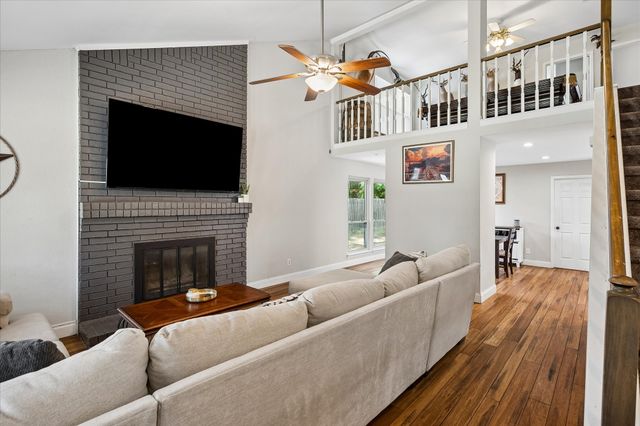 109 Clove Lane, Euless, TX 76039