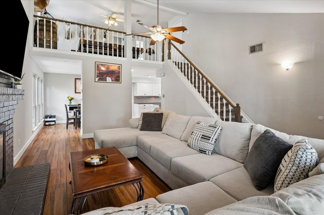 109 Clove Lane, Euless, TX 76039