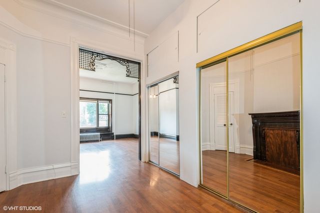 3136 S Prairie Avenue 1, Chicago, IL 60616