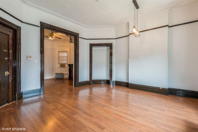 3136 S Prairie Avenue 1, Chicago, IL 60616