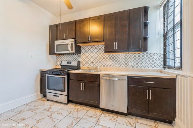 3136 S Prairie Avenue 1, Chicago, IL 60616