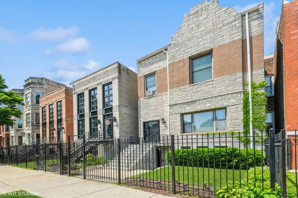3136 S Prairie Avenue 1, Chicago, IL 60616