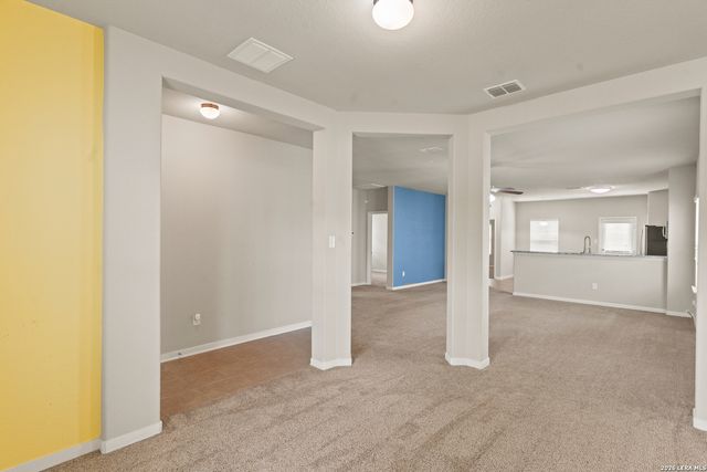 11530 VERDIS VLY, San Antonio, TX 78245