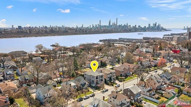 544 Brandon Place, Cliffside Park, NJ 07010