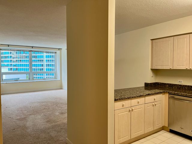 512 N McClurg Court 1012, Chicago, IL 60611