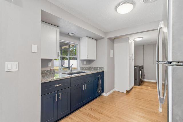 2348 DOUD STREET, Sarasota, FL 34231