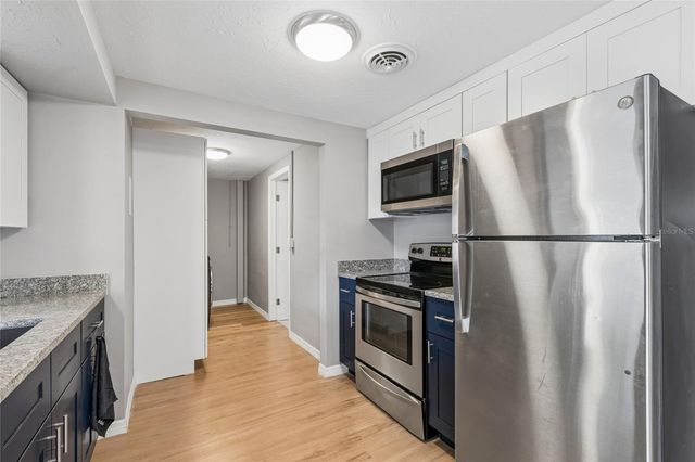 2348 DOUD STREET, Sarasota, FL 34231
