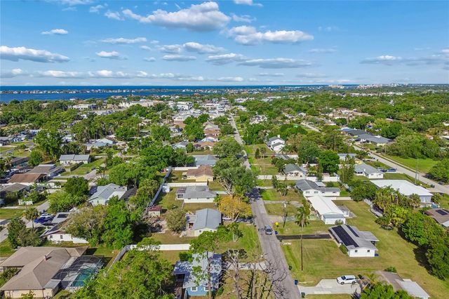 2348 DOUD STREET, Sarasota, FL 34231
