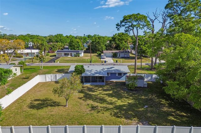 2348 DOUD STREET, Sarasota, FL 34231
