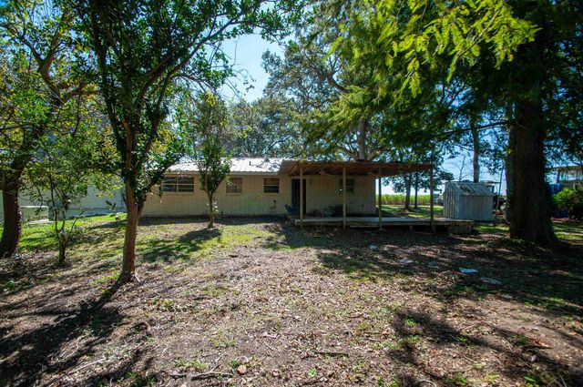 4704 Highway 182 Highway, Patterson, LA 70392