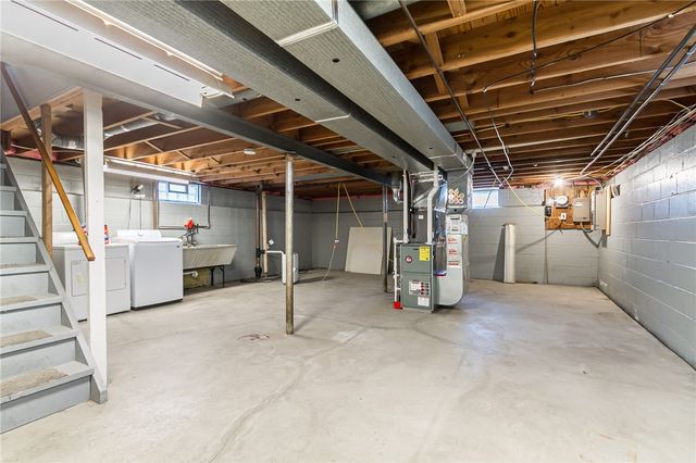 239 Woodside Place, Irondequoit, NY 14609