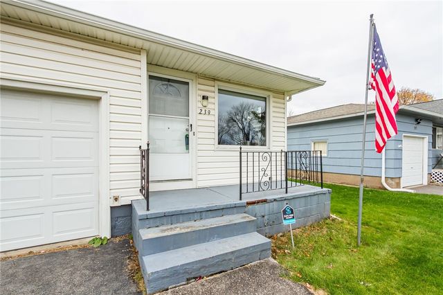 239 Woodside Place, Irondequoit, NY 14609