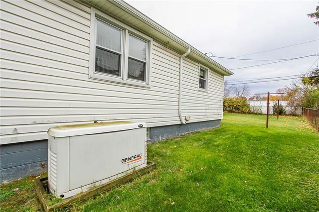 239 Woodside Place, Irondequoit, NY 14609