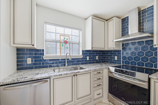 5908 S Quincy Avenue, Tulsa, OK 74105
