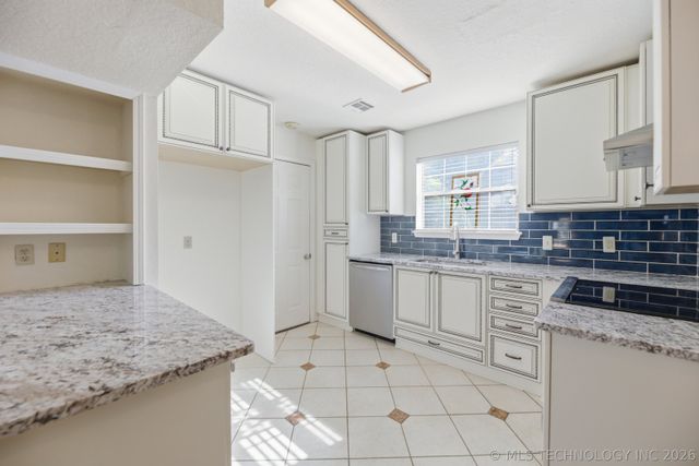5908 S Quincy Avenue, Tulsa, OK 74105