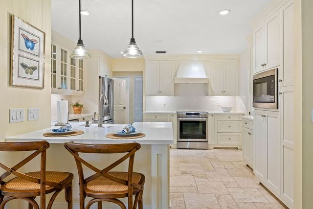 810 Fox Trail SW, Vero Beach, FL 32962