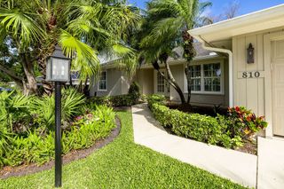 810 Fox Trail SW, Vero Beach, FL 32962