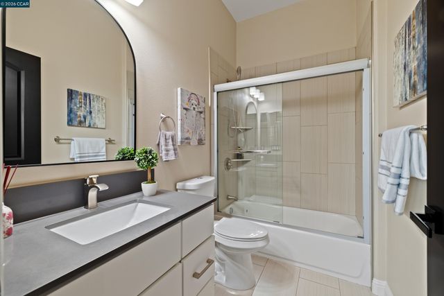 22789 Rose Vine Ct, Hayward, CA 94541