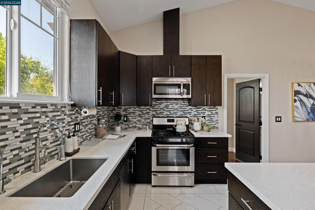 22789 Rose Vine Ct, Hayward, CA 94541