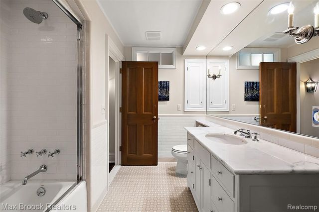 590 Haverhill Road, Bloomfield Hills, MI 48304