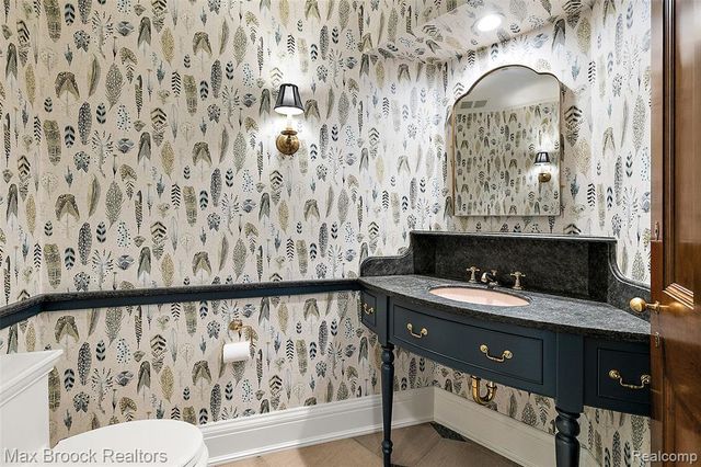 590 Haverhill Road, Bloomfield Hills, MI 48304