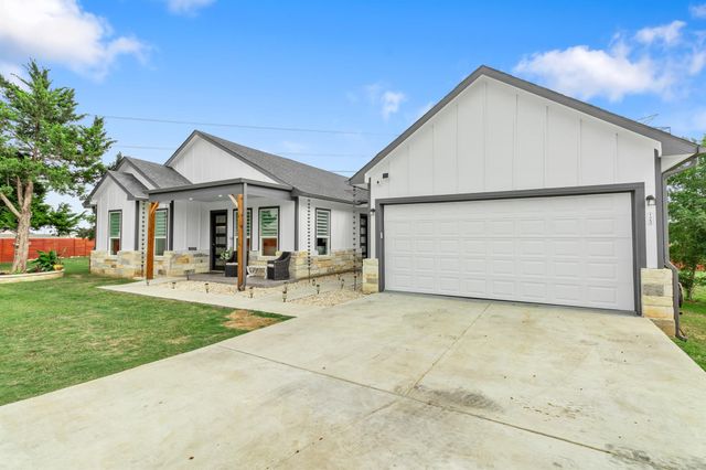 123 Zacate ST, Elgin, TX 78621