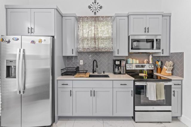 123 Zacate ST, Elgin, TX 78621