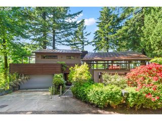 4183 Sw GREENLEAF Dr, Portland, OR 97221