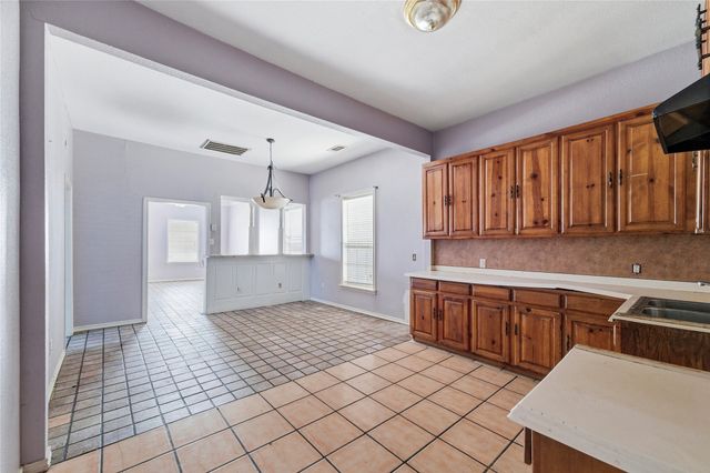 3636 Saint Louis Avenue, Fort Worth, TX 76110