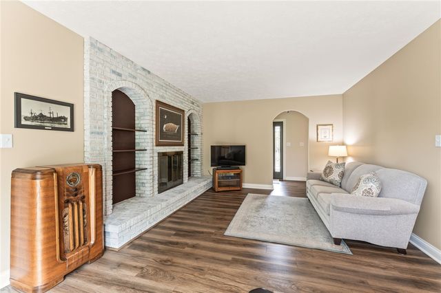 454 Shirley Ann Drive, Centerville, OH 45458