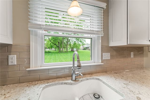 454 Shirley Ann Drive, Centerville, OH 45458