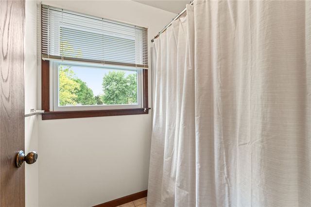 454 Shirley Ann Drive, Centerville, OH 45458