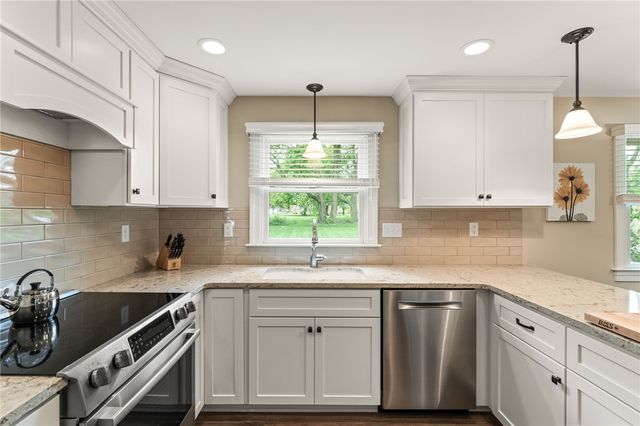 454 Shirley Ann Drive, Centerville, OH 45458