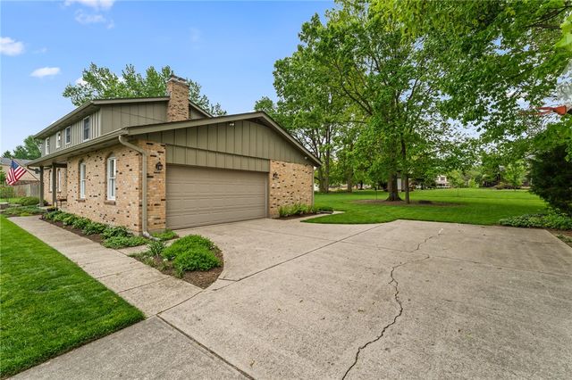 454 Shirley Ann Drive, Centerville, OH 45458