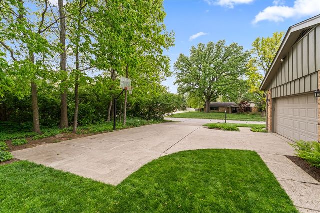 454 Shirley Ann Drive, Centerville, OH 45458